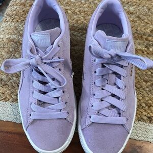 Puma Women's Lavender Sneakers